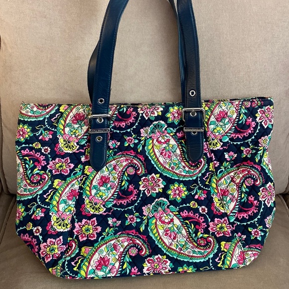 Vera Bradley zipper top tote bag with leather straps - Picture 2 of 7